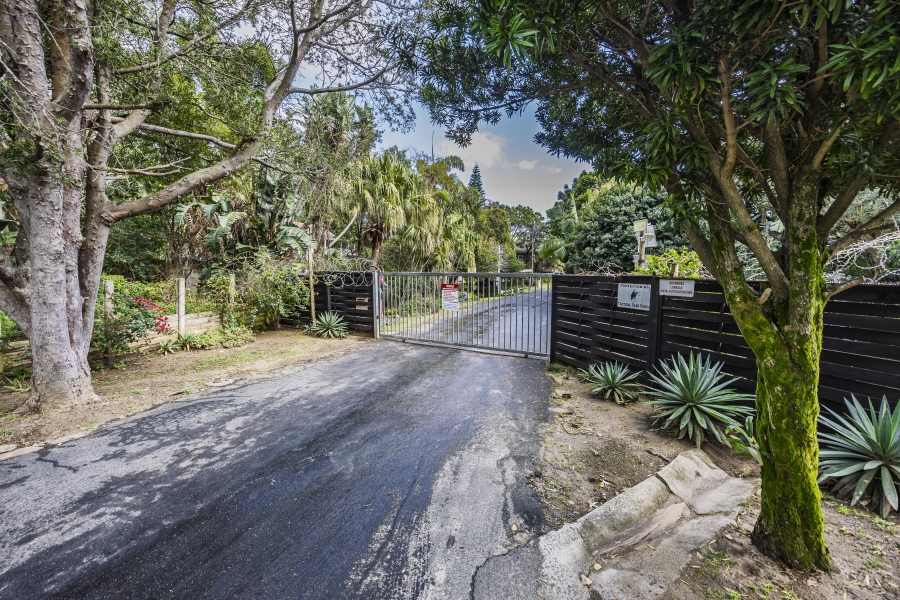 3 Bedroom Property for Sale in Bonza Bay Eastern Cape